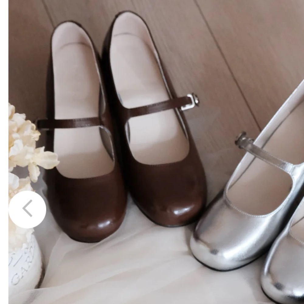 The Cottagecore Brown Leather Retro Round Toe Mary Jane Heels 39 7.5/8 - Picture 2 of 4